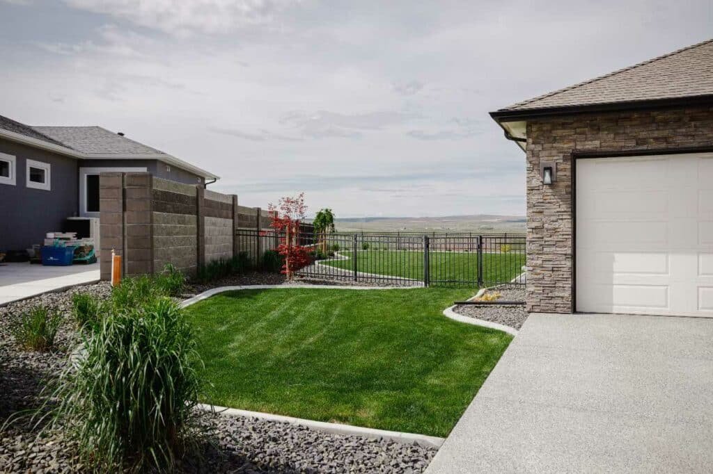 create a lawn that envies your neighbors with Colonial Lawn and Garden lawn services