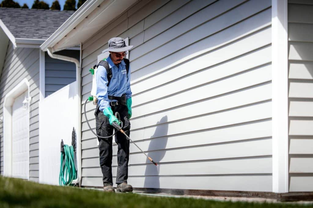 pest control services from Colonial Lawn & Garden